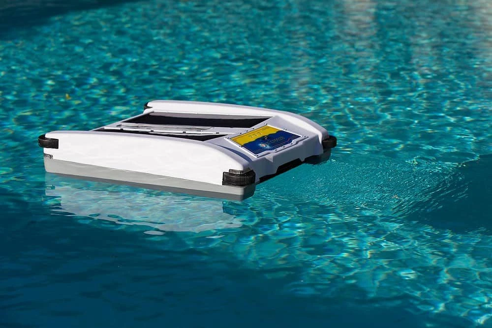 Solar-Powered Ariel Robot Can Clean Swimming Pools