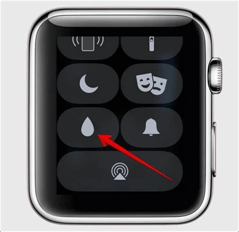 Apple Watch: Use Water Lock to Eject Water From Your Smartwatch