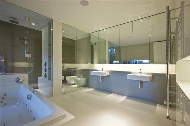 The Magic of Frameless Glass: A Seamless Addition to Your Space