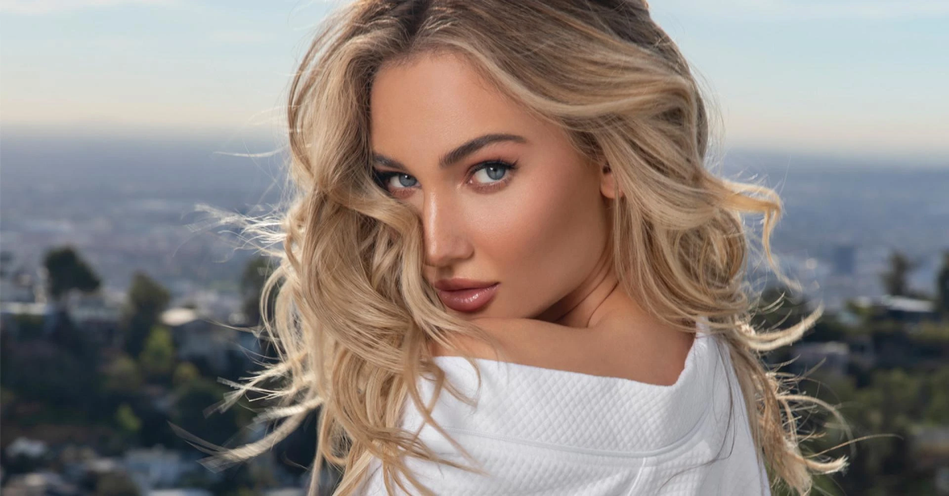 Enhance Your Blonde Hair in the New Year with These 4 Strategies