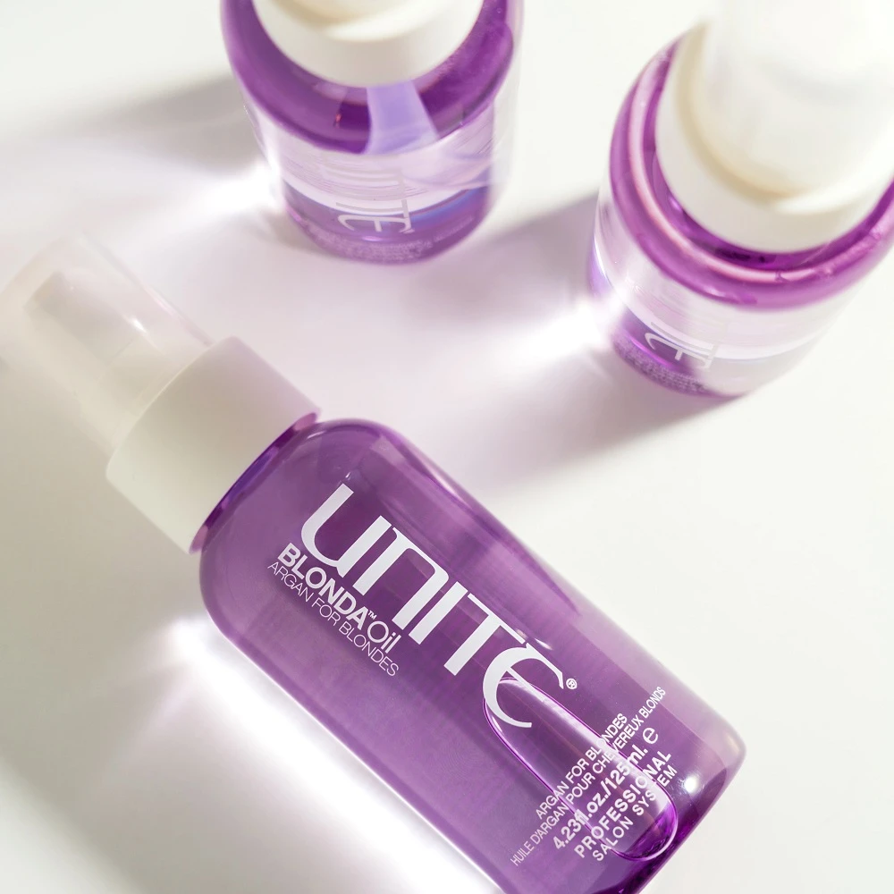 5 Tips for Maintaining an Icy Blonde Look in the Summer Heat