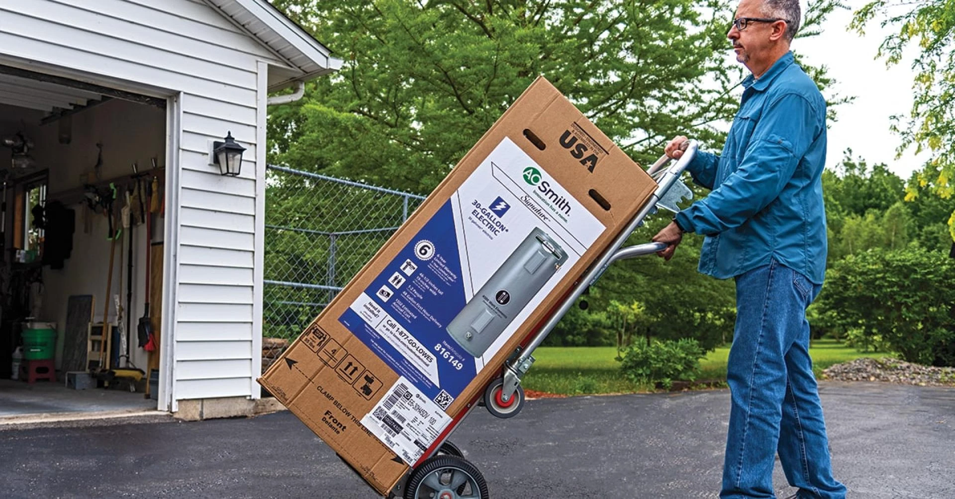 How Material Moving Equipment Makes Building or Remodeling a Home Easier