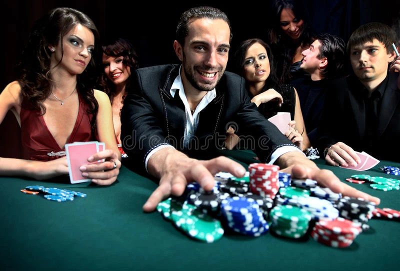 How to play poker online