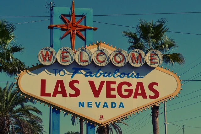 9 Reasons Why People are Moving to Vegas