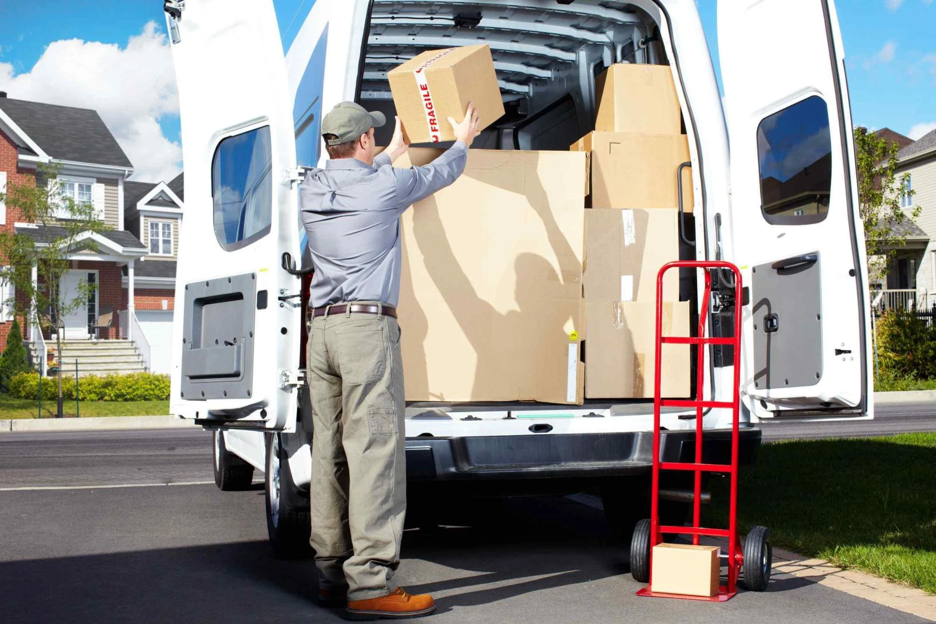 Mastering the Art of Relocation: Expert Movers in Jacksonville, FL