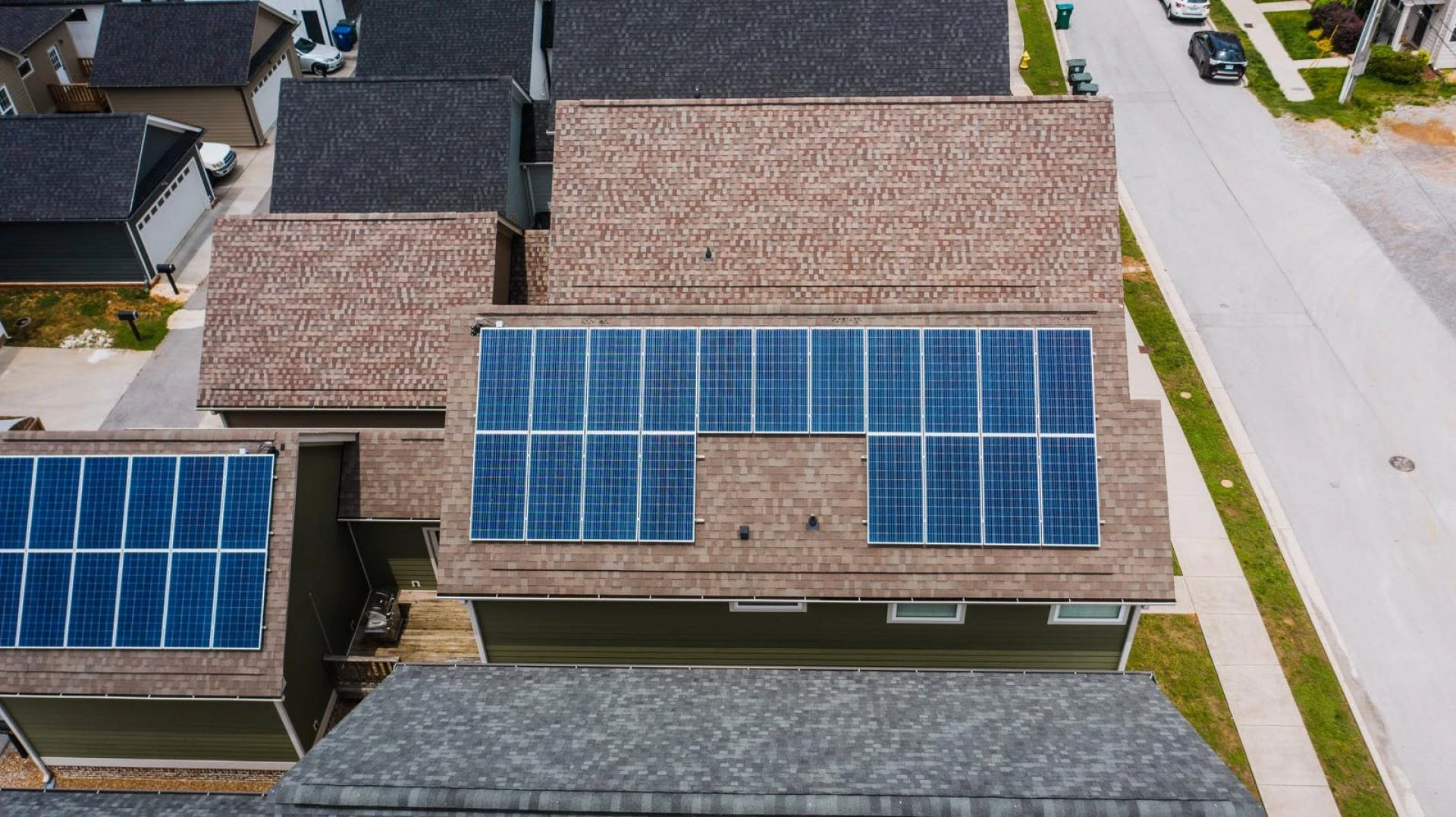 Top 5 Essential Tools For Solar Installation Projects
