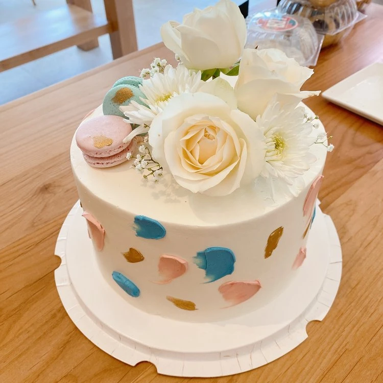 Why is Purchasing Cake Online an Amazing Option?