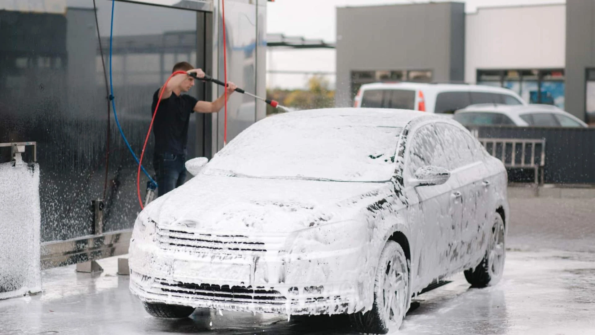 5 Reasons Why The Madison Bubble Time Express Carwash Is The Best In Town
