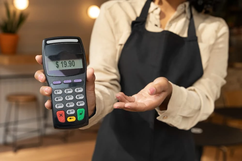 Point of Sale Systems Revolutionizing Operations for Restaurants and Bars