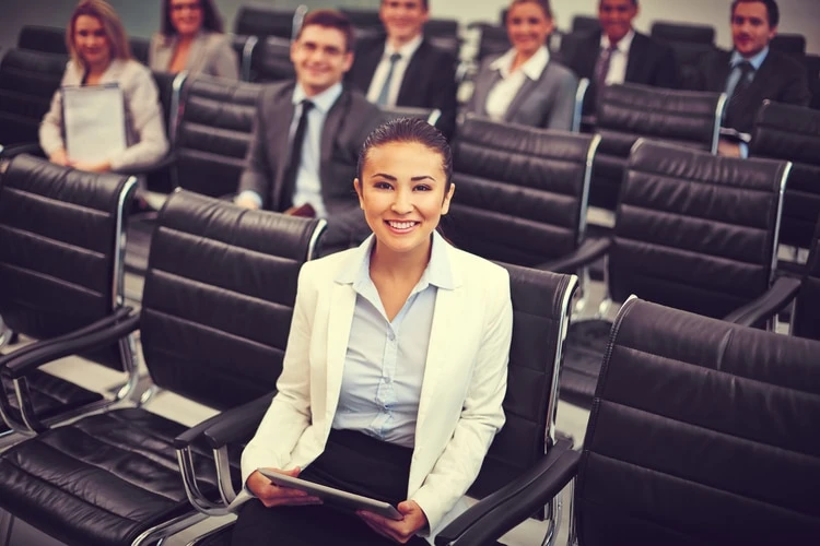 Advantages of Using Space Management System for High-Traffic Offices in Preventing the Omicron Surge