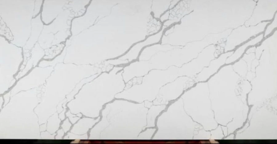 Can Calacatta Laza Quartz be used for outdoor applications?