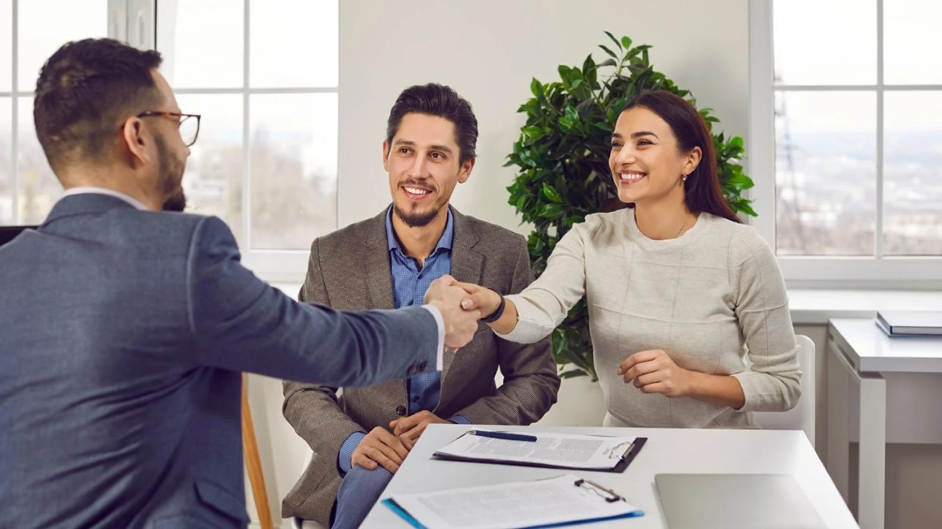 The Ultimate Guide to Buying a Business in St. Louis