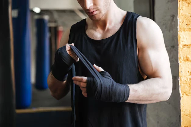 The Importance of Wearing Proper Gym Armour for Injury Prevention