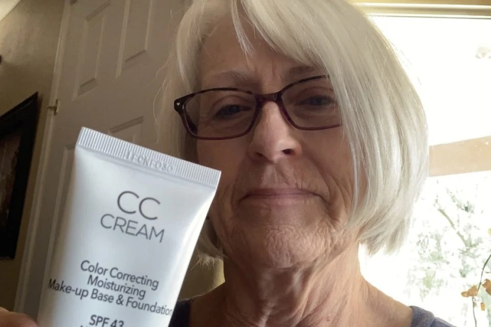 Choosing The Right CC Cream That Makes Skin Feel As Soft As Petals