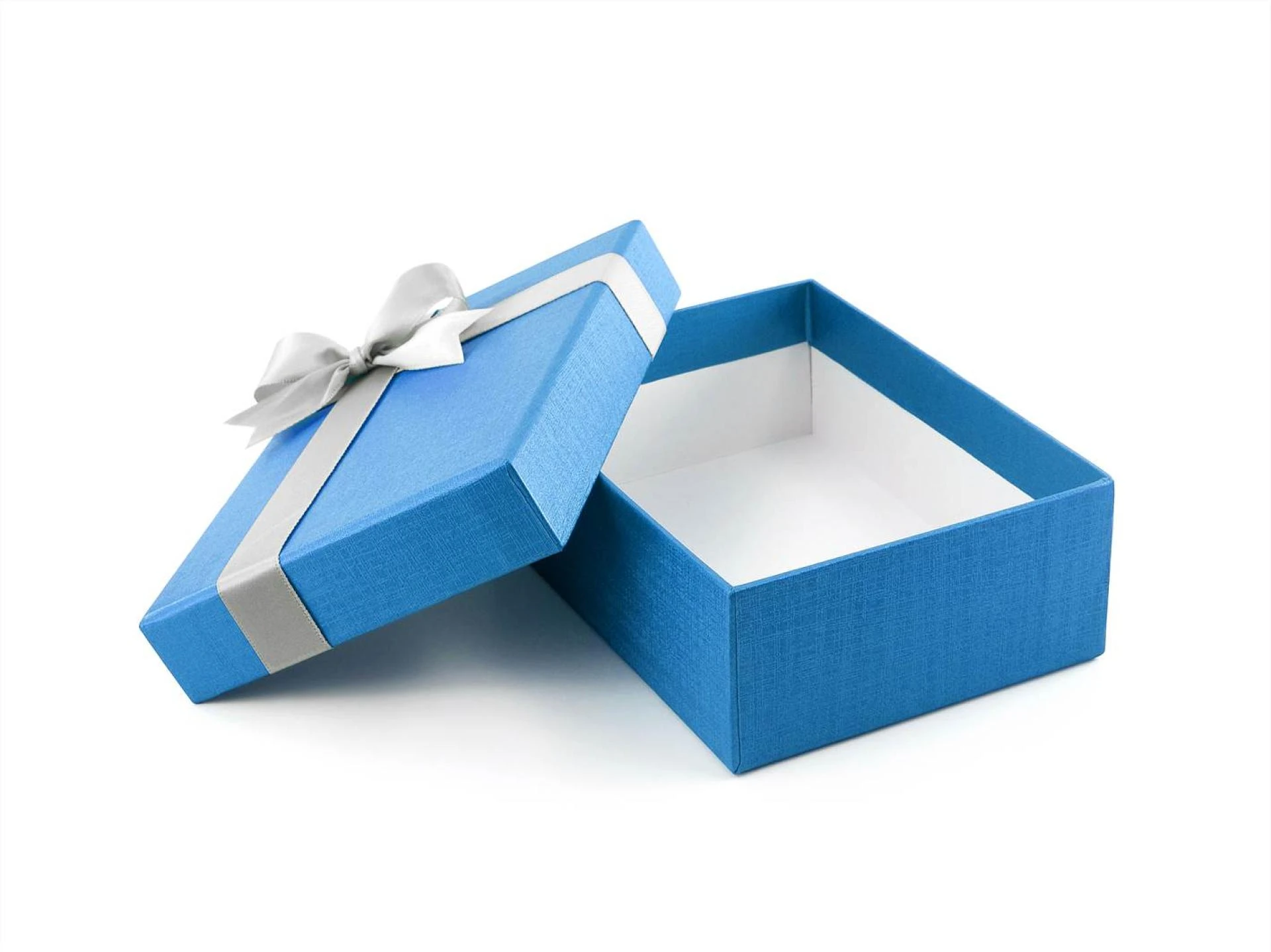 Customized Gift Boxes to Boost Christmas Marketing