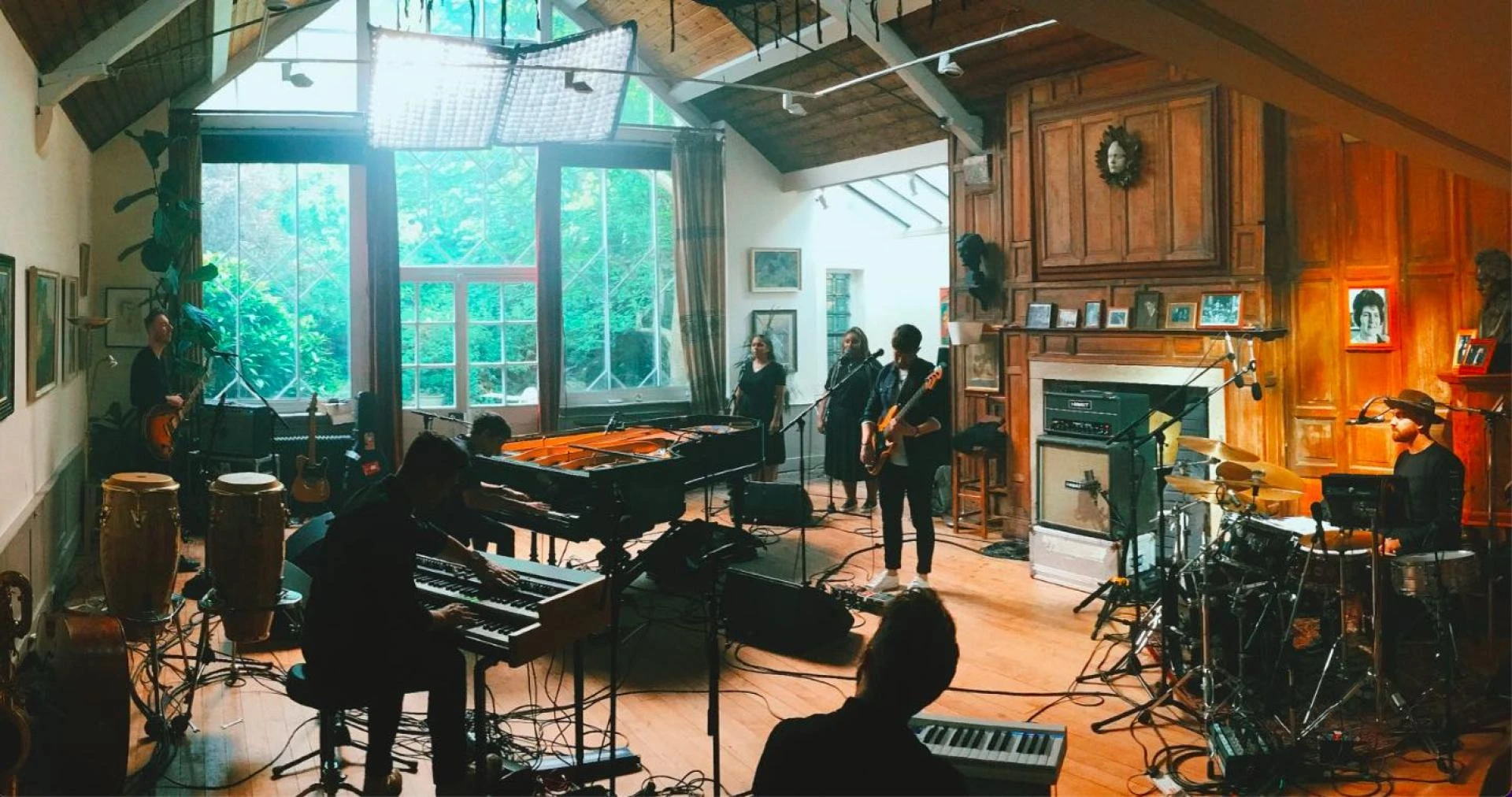 Rent the Perfect Audio Visual Equipment for Your London Party