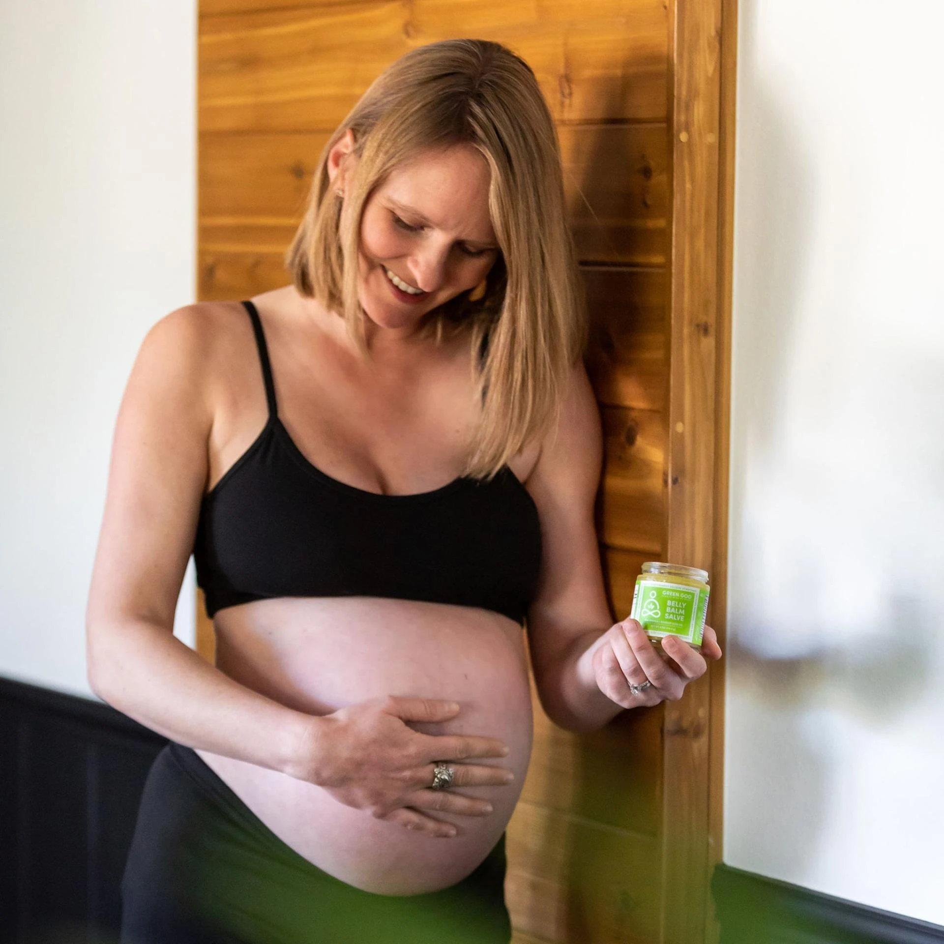 4 All Natural Pregnancy Essentials to Get for Summer