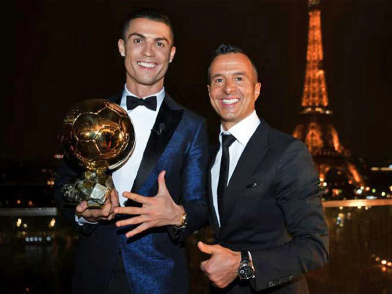 đánh giá về tin tức Người đại diện của CR7 bị chi cục thu thuế sờ gáy