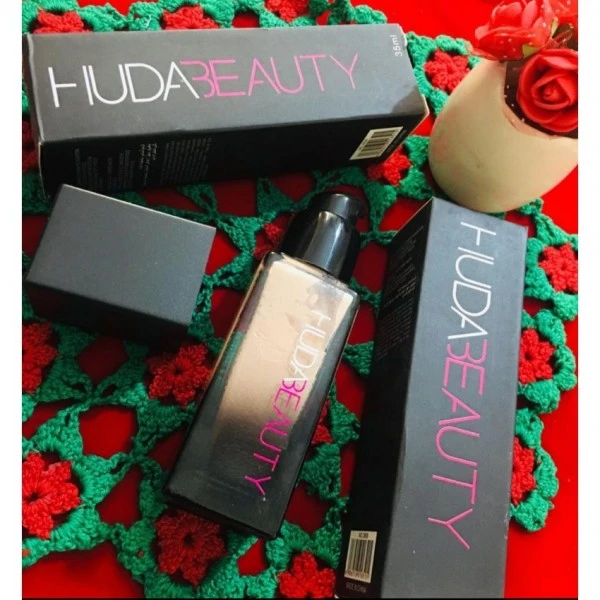 Huda Beauty Pakistan: Unveiling Glamour in a New Light