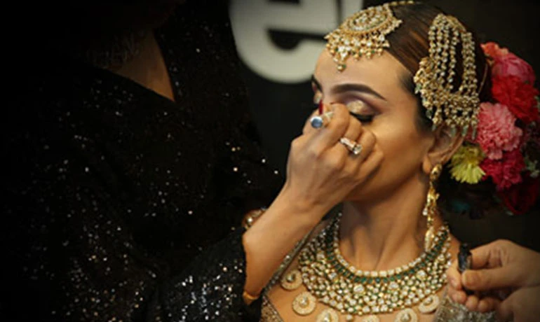 Advanced Makeup Courses in Delhi at the School of Makeup