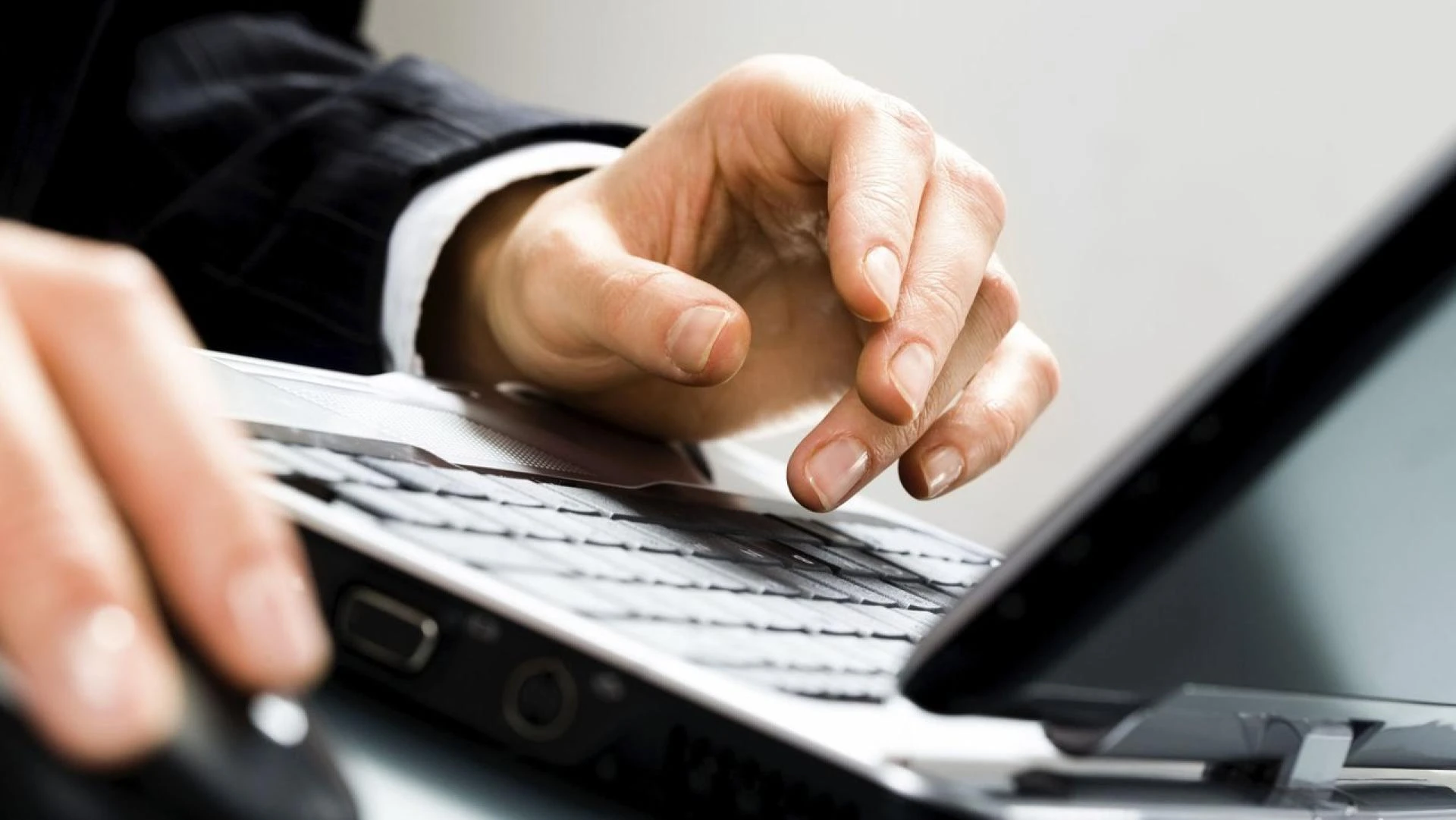 Tips for Sending Your Money Overseas