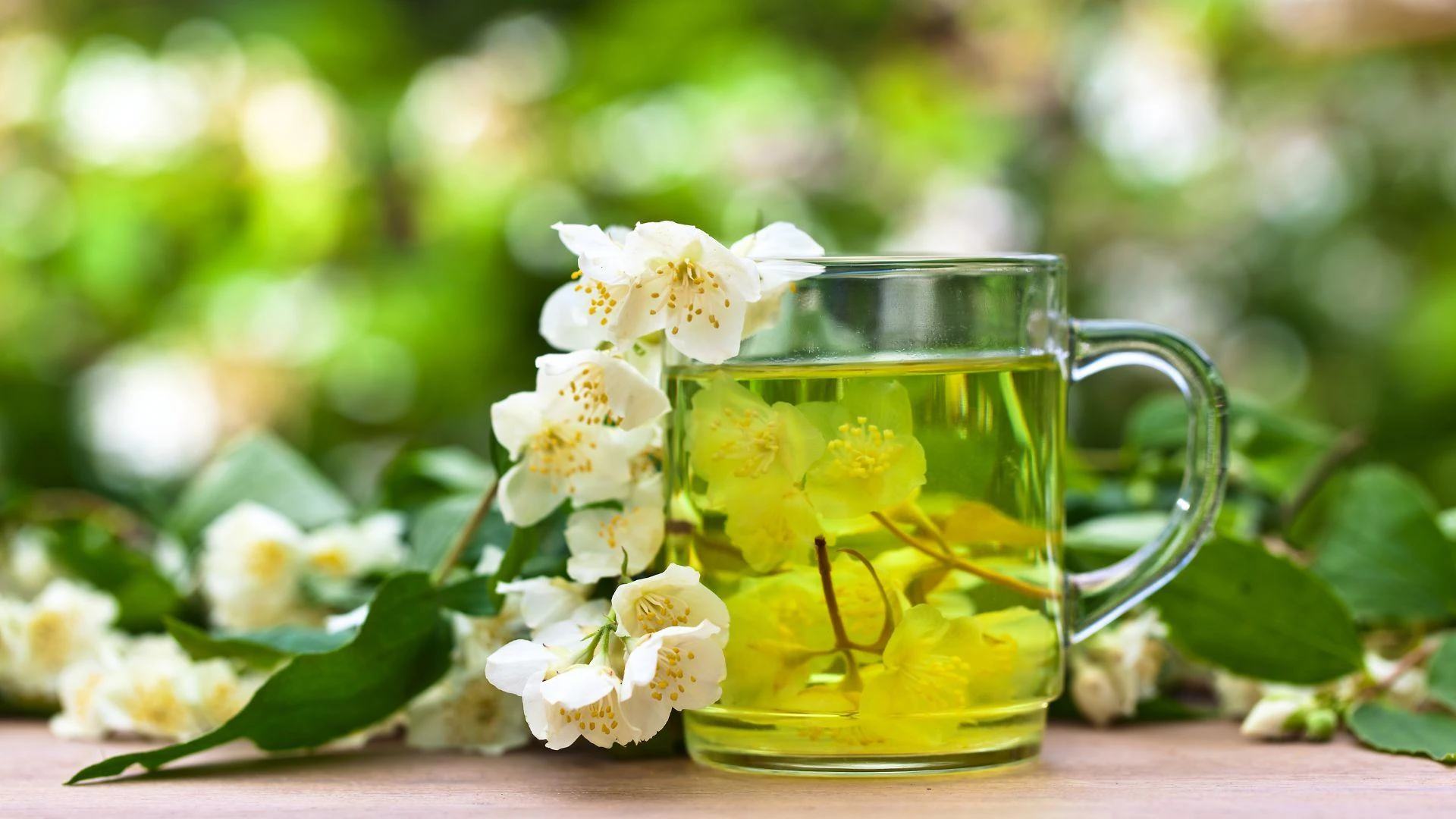 What level of green tea should be consumed at what time?