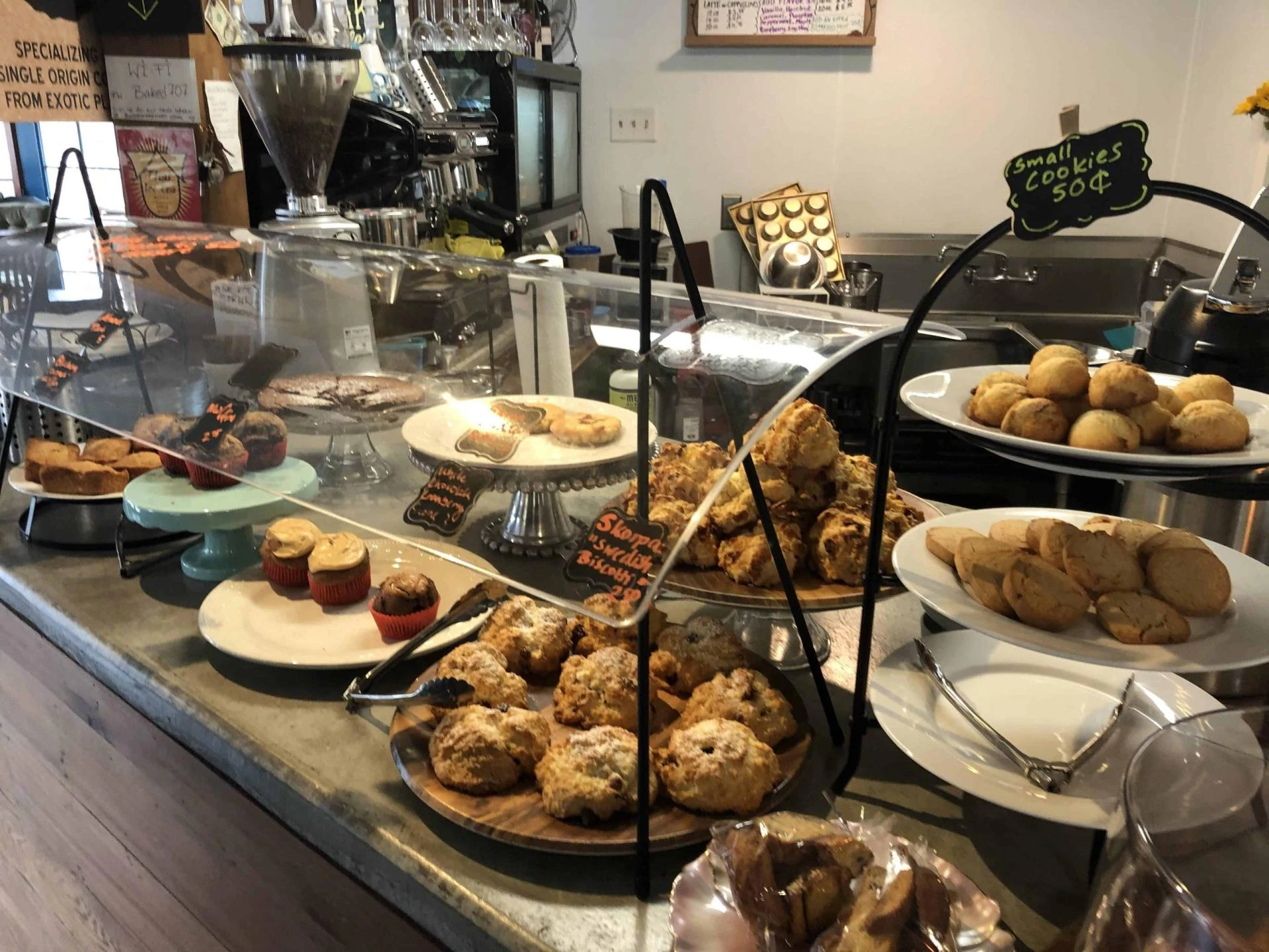 Embracing Tradition: Exploring Reisman's Bakery, a Kosher Haven in Brooklyn