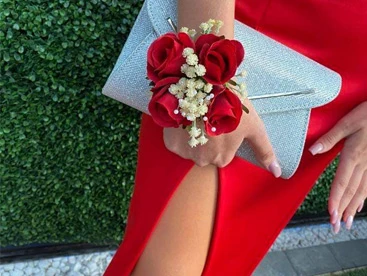 Corsages with orchids: the perfect accessory for any special occasion