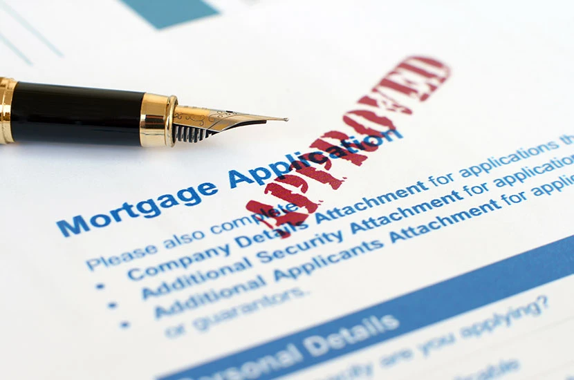 You can avoid making mistakes when applying for a mortgage by working with a mortgage broker