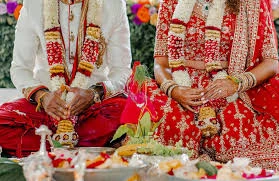 How to photograph the bride and groom effectively