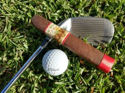 3 Essential Golf Accessories Every Golf Lover Needs