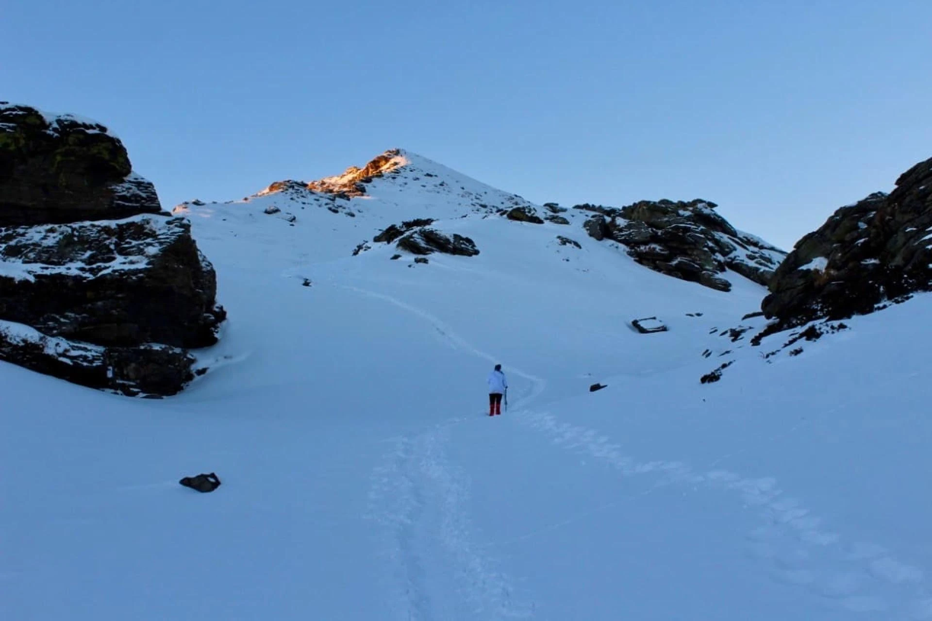 HOW TO PREPARE FOR KEDARKANTHA TREK