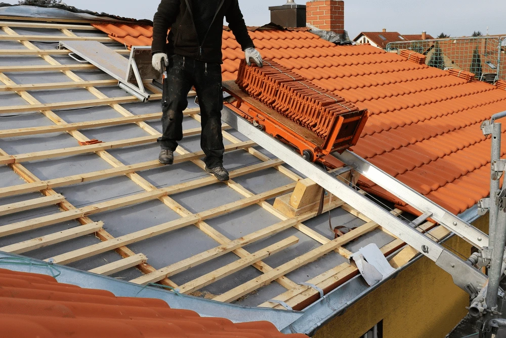 How to Find the Best Roofing Contractor for Your Residential Roof Replacement