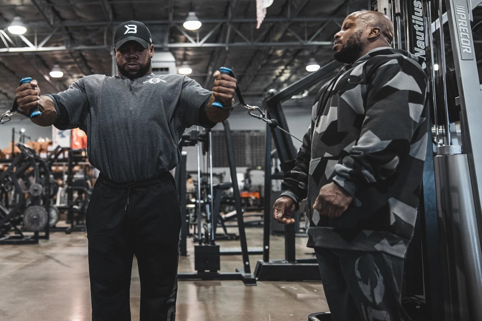 The 4 Benefits of a Gym Training Partner