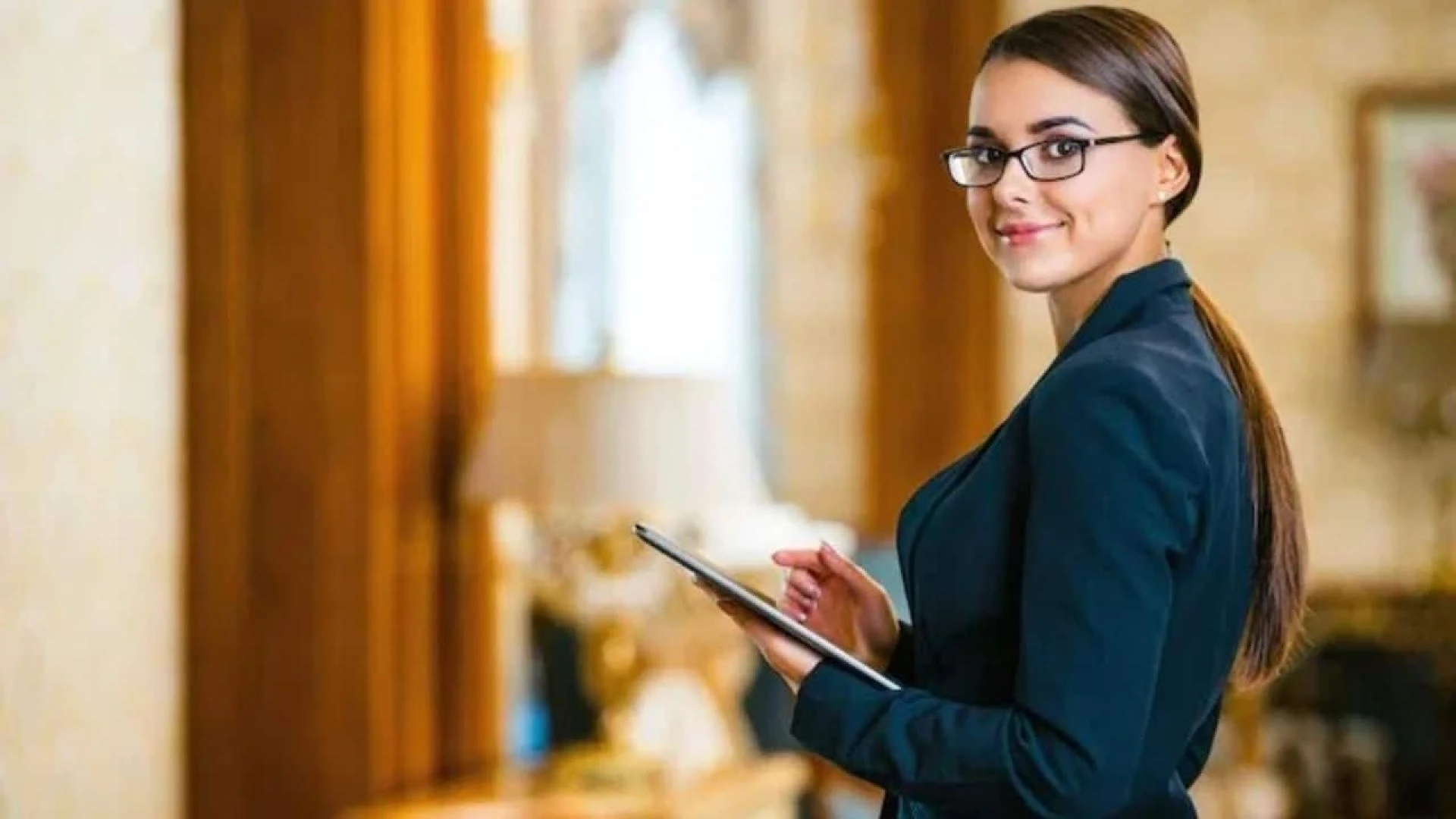 There are six compelling reasons to pursue a career in hotel management.