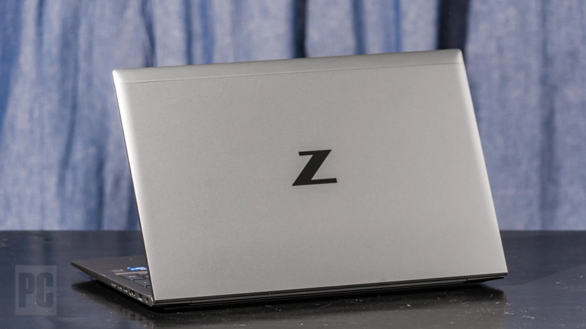 Review of the Laptop "HP ZBook Firefly 15 G8"