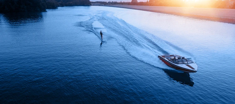 Tips to ensure your boat's safety