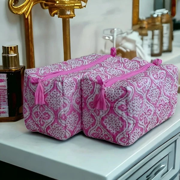 Buy Ladies Toiletry Bags at Roopantaran