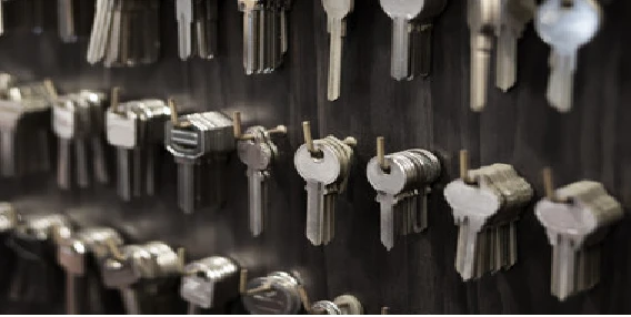 Why a Locksmith Service the Right Choice in a Lock and Key Situation?