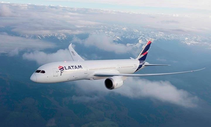 ¿Cómo cambiar los pasajes en Latam?