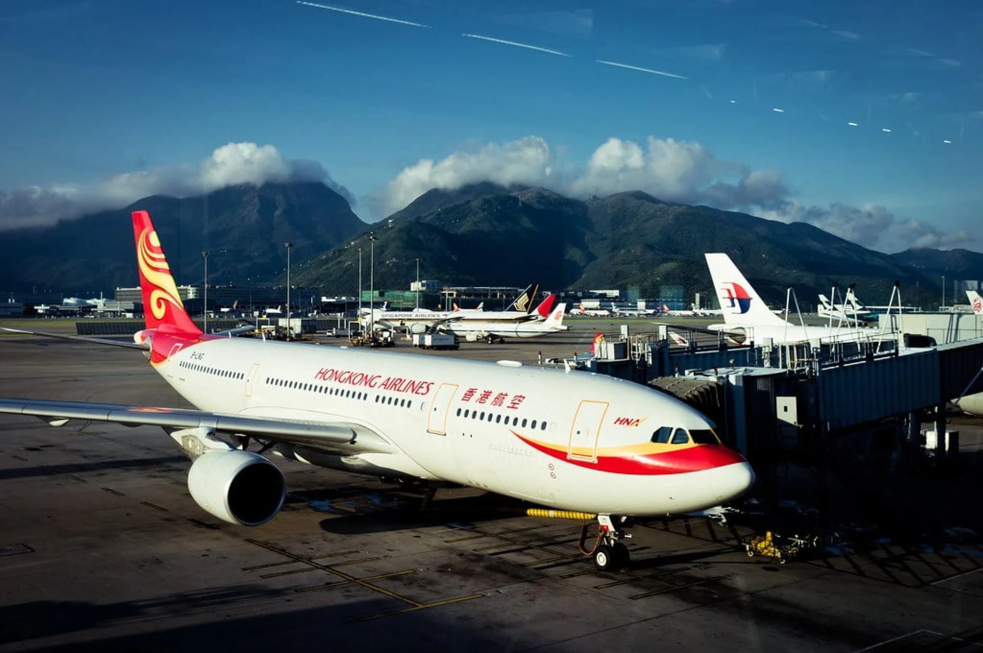 How do I cancel Hong Kong Airlines Flight?