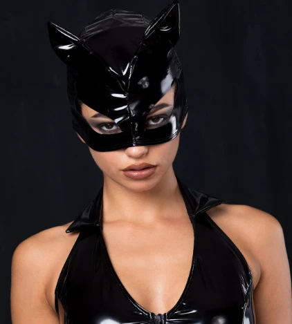 The Seductive Appeal of Leather Catwomen Mask in Pop Culture