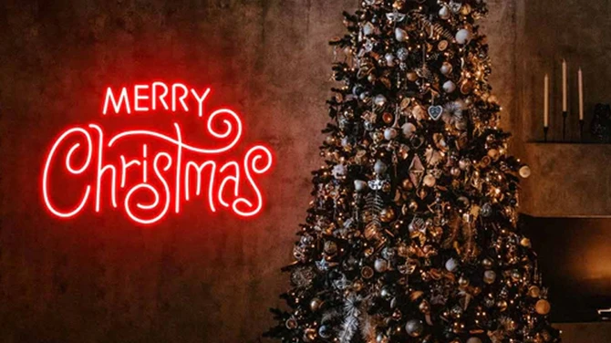Five best festive neon light-up signs for new businesses