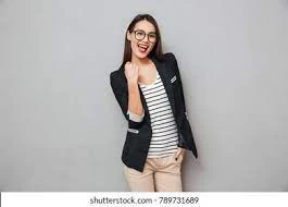 How to Become a Fashion Designer: 6 Tips for Fashion Design