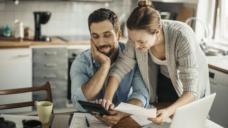 What Debts Can I Put Into an IVA? Call : 03338803165