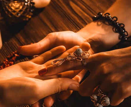 How the Best Astrologer Integrates Modern Tools with Ancient Wisdom?