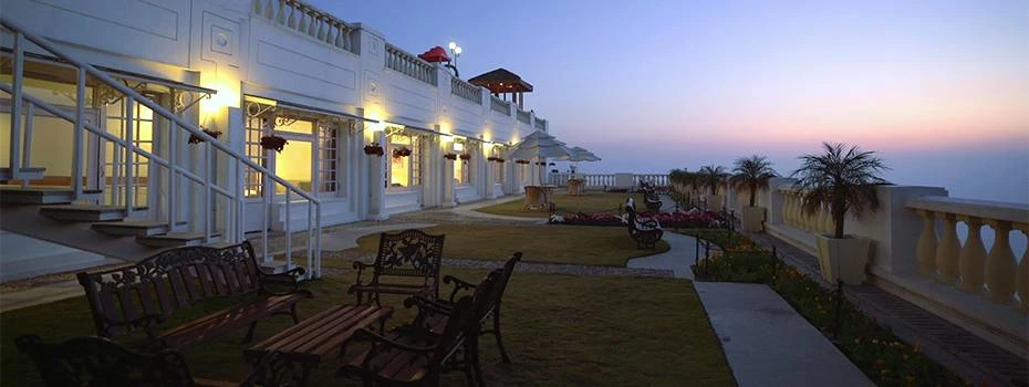 Here is how to find a luxury hotel for a future vacation