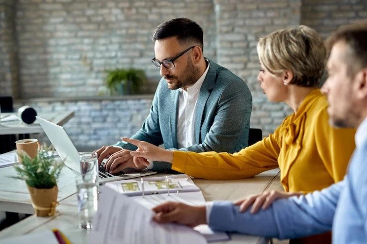 What Business Lenders Check While Approving Small Business Loan?