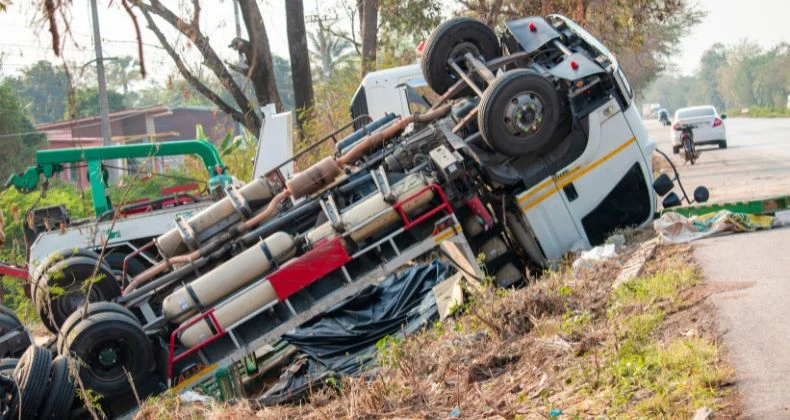 The Risks of Semi Truck Wreck in Houston for Careless Drivers
