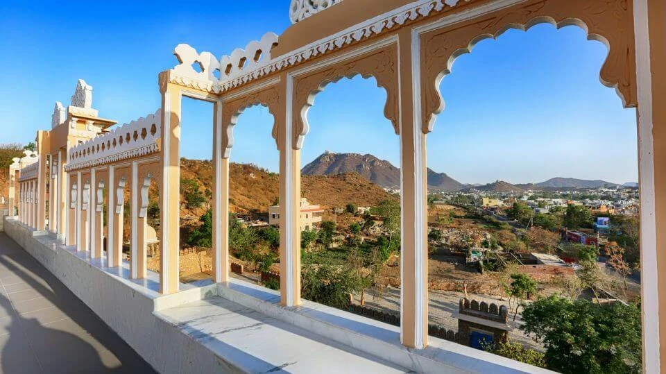 Events in Jaipur: A Look At The Fairmont Jaipur Hotel Wedding Packages